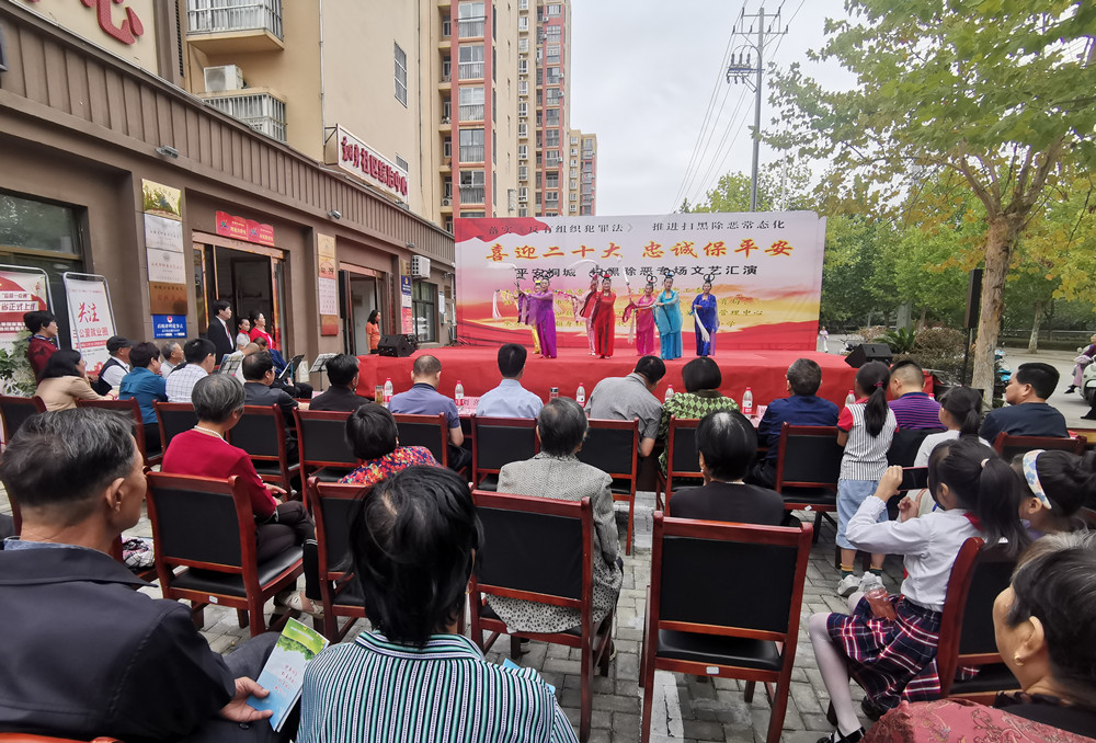 圖為演出現(xiàn)場(chǎng)。.jpg