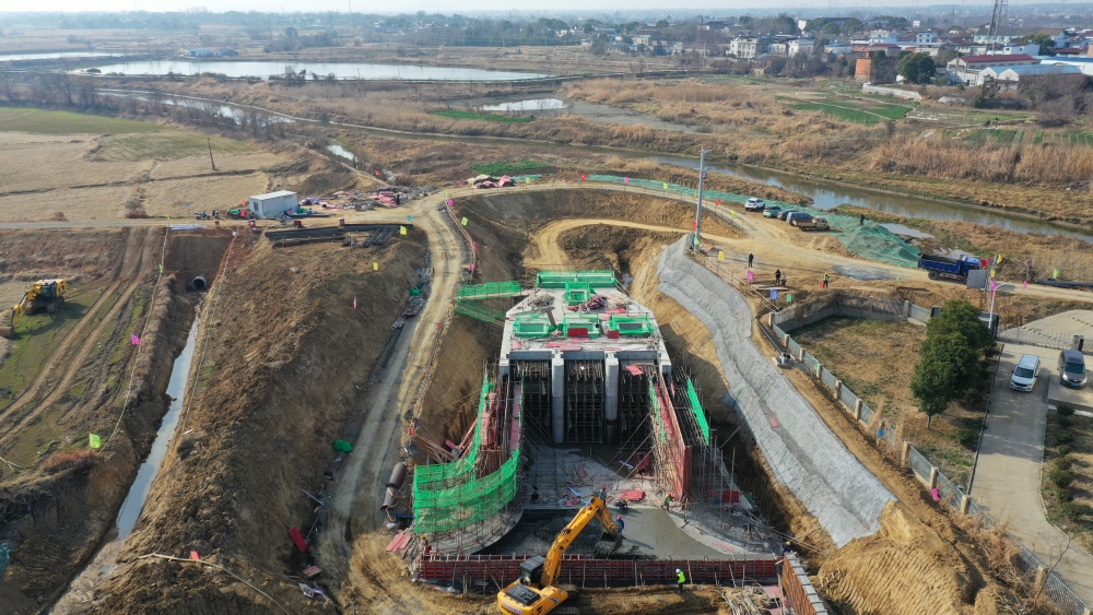 陶圩泵站建設現場.jpg